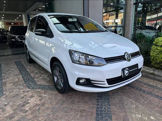 VOLKSWAGEN FOX 1.6 MSI TOTAL FLEX CONNECT 4P MANUAL VOLKSWAGEN FOX 1.6 MSI TOTAL FLEX CONNECT 4P MANUAL